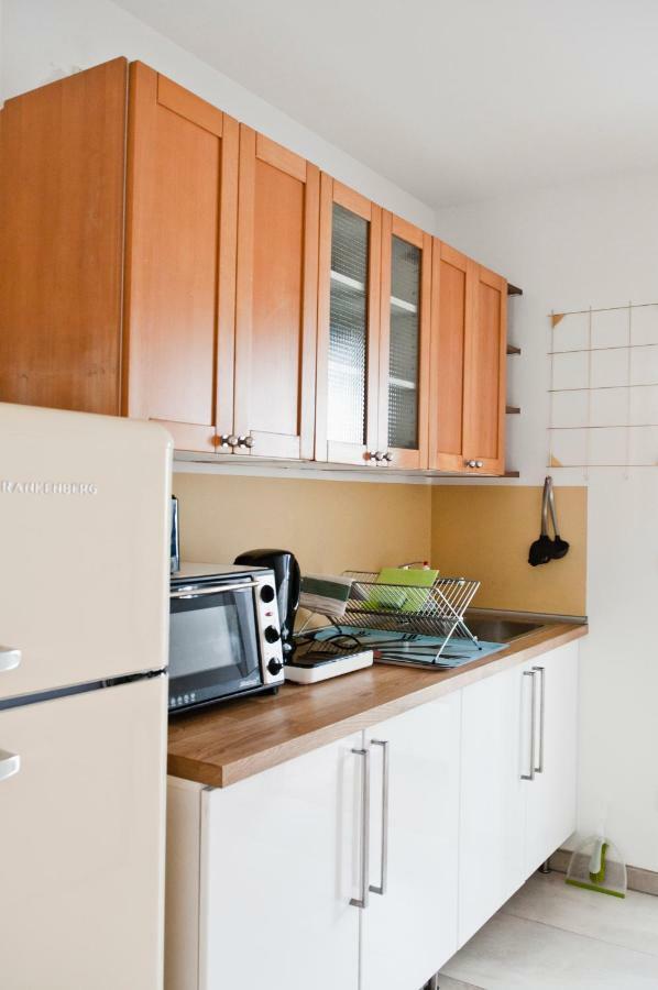 Beautiful Park Apartment For 4 Guests Berlín Exterior foto